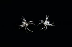 Silver Spiders Cufflinks (Mancuernillas Arañas de Plata)